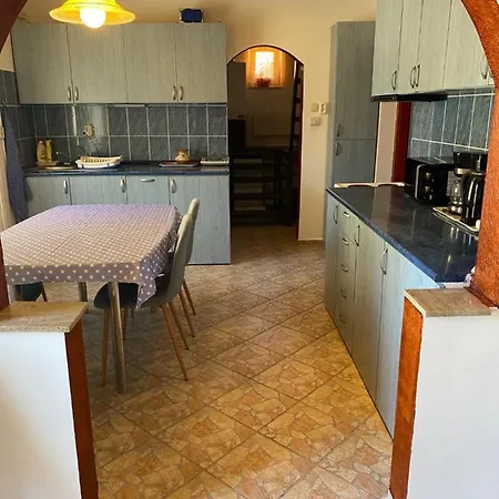 Holiday home House Damado Deluxe Otteveny